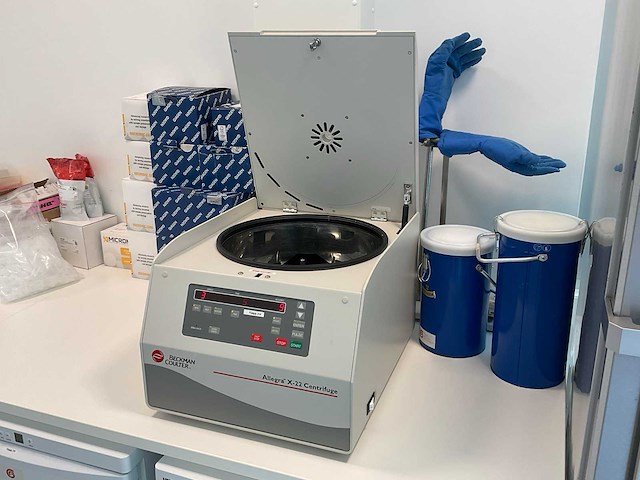 Beckman coulter allegra x-22 centrifuge - afbeelding 2 van  3