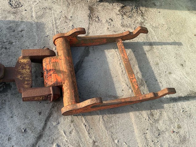 Beco - bakker - 1995 - ophangplaat div 083 - knijpbakken (2x) - afbeelding 15 van  18