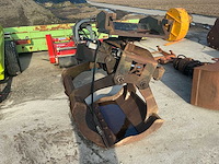 Beco - bakker - 1995 - ophangplaat div 083 - knijpbakken (2x) - afbeelding 1 van  18