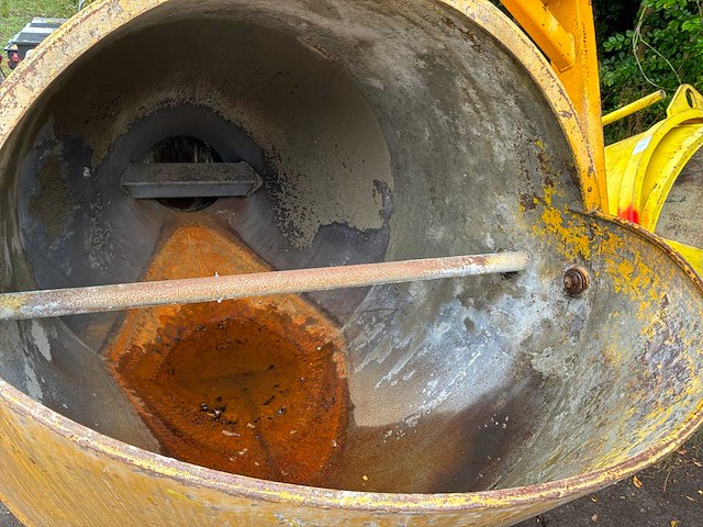 Beco 3000lr-lk betonkubel - afbeelding 2 van  5