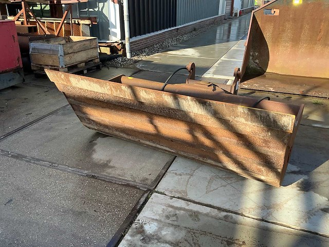 Beco kantelgraafbak cw40 - afbeelding 9 van  12