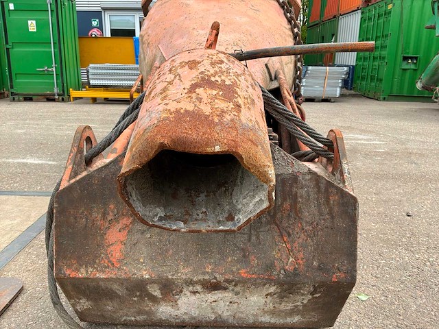 Beco kub2000 betonkubel - afbeelding 7 van  8