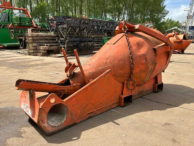 Beco kub2000 betonkubel - afbeelding 3 van  7