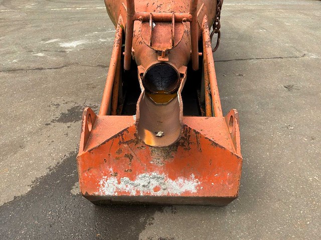 Beco kub2000 betonkubel - afbeelding 7 van  7