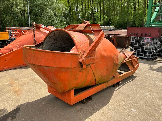 Beco kub2000 betonkubel - afbeelding 1 van  7