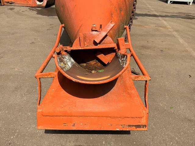 Beco kub2000 betonkubel - afbeelding 7 van  7