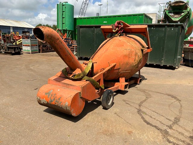 Beco kub2000 betonkubel - afbeelding 3 van  8