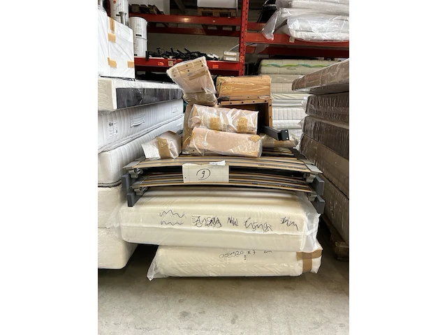 Bed 180x200, auping auronde - afbeelding 2 van  2