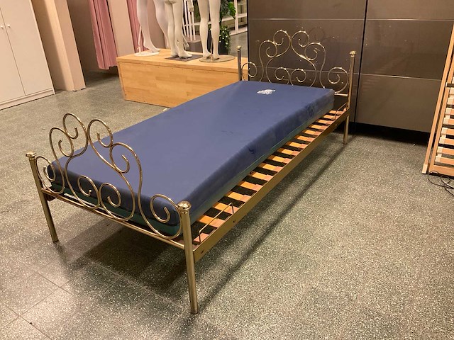 Bed 205x100 cm - afbeelding 1 van  4