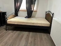 Bed en kasten - afbeelding 2 van  2