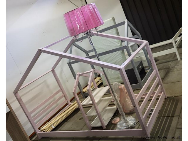 Bed incl. lattenbodem, kast, hanglamp & vloerlamp - afbeelding 2 van  6
