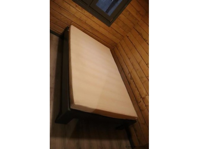 Bed incl. lattenboden en matras - afbeelding 1 van  3