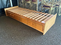 Bed met lattenbodem - afbeelding 1 van  5