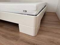 Bed met matras (ikea) queen size - afbeelding 2 van  2