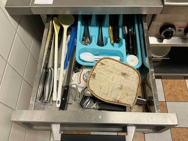 Bederus june rvs keukenmeubel - afbeelding 3 van  4