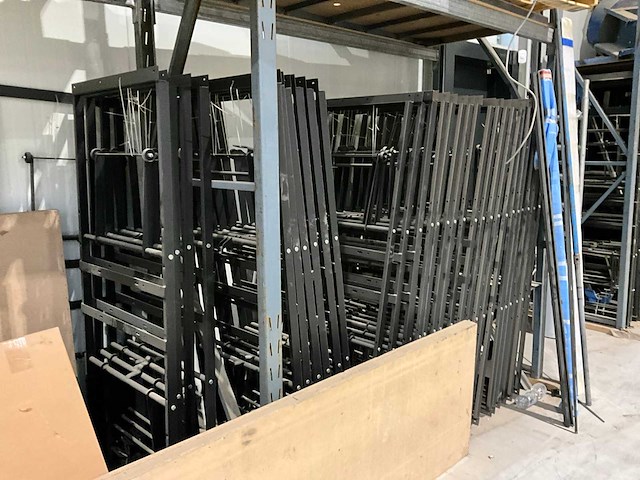 Bedframe - afbeelding 2 van  4