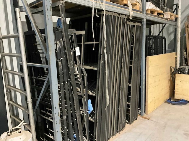 Bedframe - afbeelding 3 van  4