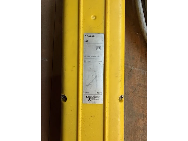 Bedieningspendel, schneider electric, xac-a 08, geel, ip65 – met kabel - afbeelding 3 van  3
