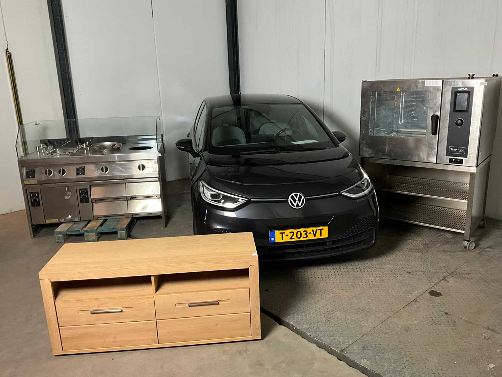 Bedrijfs- en personenauto's en horeca apparatuur
