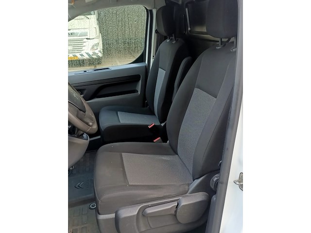 Bedrijfsauto, citroen, jumpy 1.6 bluehdi 95 club m, 1.6 bluehdi 95 club m, 2016 - afbeelding 8 van  35