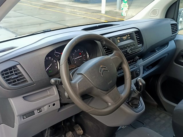 Bedrijfsauto, citroen, jumpy 1.6 bluehdi 95 club m, 1.6 bluehdi 95 club m, 2016 - afbeelding 27 van  35