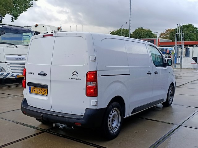 Bedrijfsauto, citroen, jumpy 1.6 bluehdi 95 club m, 1.6 bluehdi 95 club m, 2016 - afbeelding 16 van  35