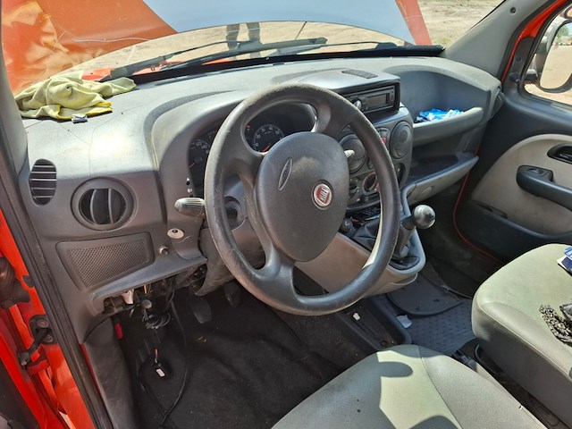 Bedrijfsauto, fiat, doblò, 1.3 multijet top hd 500 kg, 2008 - afbeelding 17 van  19