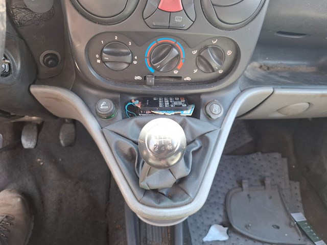 Bedrijfsauto, fiat, doblò, 1.3 multijet top hd 500 kg, 2008 - afbeelding 18 van  19