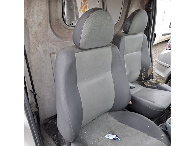 Bedrijfsauto, fiat, doblò, 1.9 jtd basis, 2005 - afbeelding 4 van  16