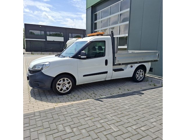 Bedrijfsauto, fiat, doblò, 2015 - afbeelding 12 van  26