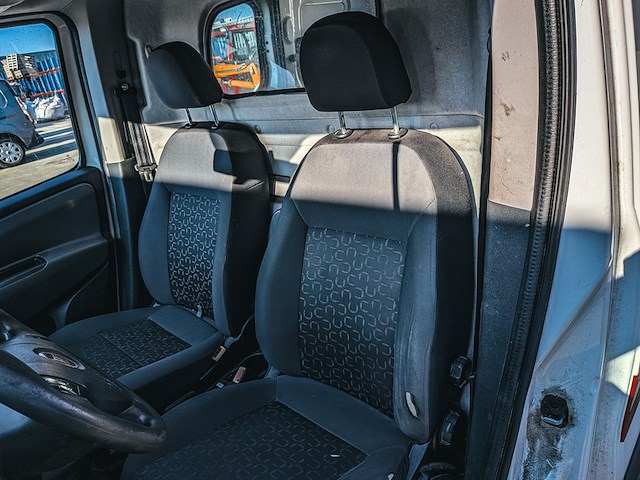 Bedrijfsauto, fiat, doblò cargo 1.4 t-jet natural power sx hd, 2013 - afbeelding 19 van  32