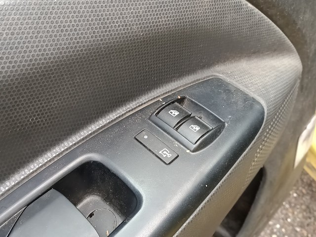 Bedrijfsauto fiat, doblo cargo 1.4 t-jet natural power sx maxi met veegvuilopbouw, bouwjaar 2015 - afbeelding 9 van  37