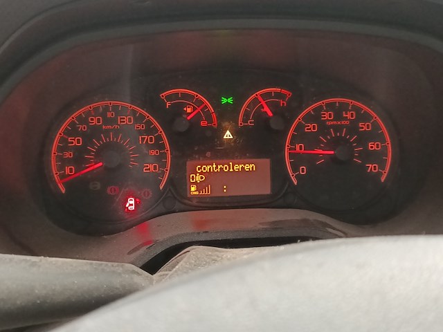 Bedrijfsauto fiat, doblo cargo 1.4 t-jet natural power sx maxi met veegvuilopbouw, bouwjaar 2015 - afbeelding 14 van  37