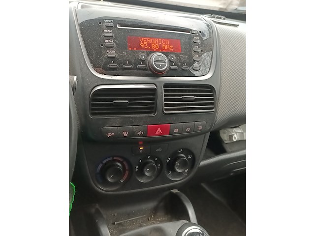 Bedrijfsauto fiat, doblo cargo 1.4 t-jet natural power sx maxi met veegvuilopbouw, bouwjaar 2015 - afbeelding 19 van  37