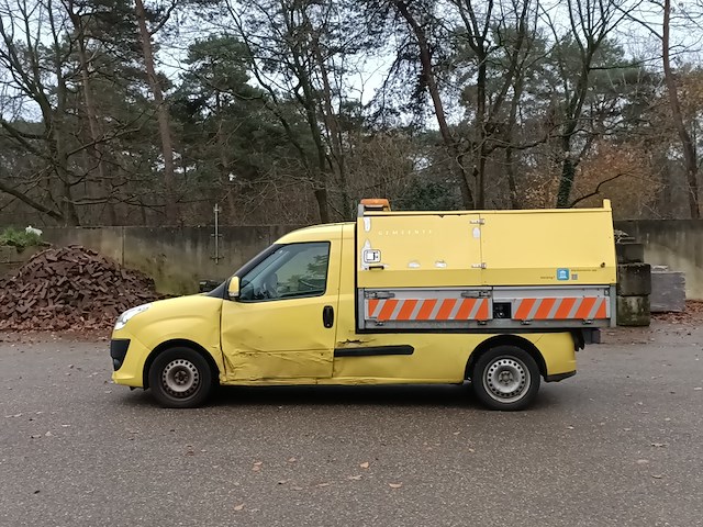 Bedrijfsauto fiat, doblo cargo 1.4 t-jet natural power sx maxi met veegvuilopbouw, bouwjaar 2015 - afbeelding 23 van  37