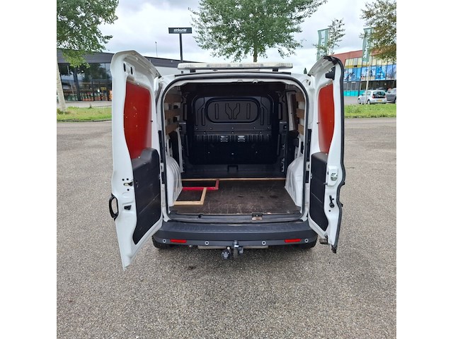 Bedrijfsauto, fiat, doblò cargo, wit, 2018 - afbeelding 14 van  39