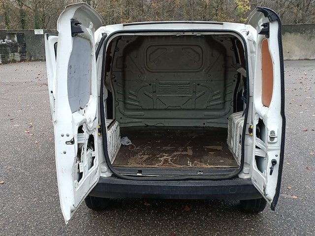 Bedrijfsauto fiat, fiorino 1.3 mj actual, bouwjaar 2011 - afbeelding 26 van  39