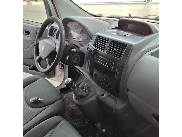 Bedrijfsauto, fiat, scudo 1200 l h1 2.0 mj 120 f, 2010 - afbeelding 62 van  83