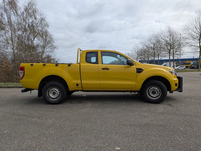 Bedrijfsauto, ford, 2.2 tdci xl supercab, 2016, met nido din-plaat - afbeelding 35 van  38