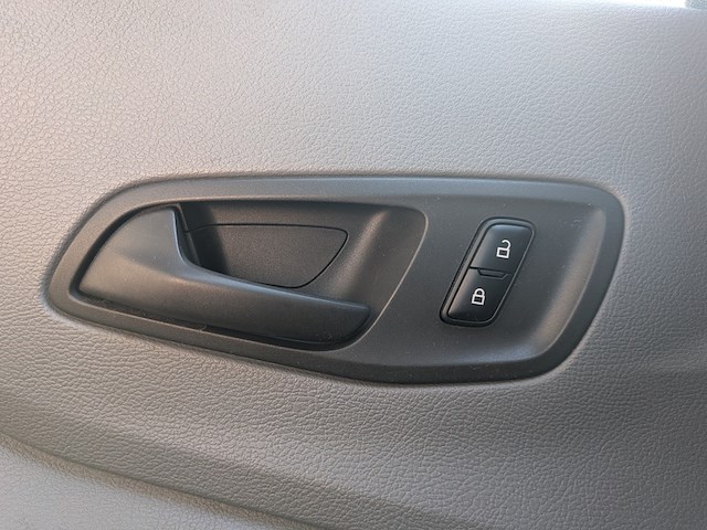 Bedrijfsauto, ford, transit 350 2.2 tdci l3h2 trend, 350 2.2 tdci l3h2 trend, 2015 - afbeelding 11 van  53