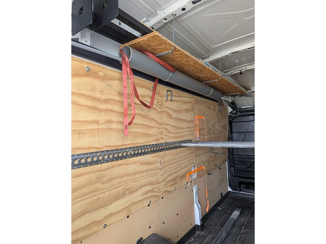 Bedrijfsauto, ford, transit 350 2.2 tdci l3h2 trend, 350 2.2 tdci l3h2 trend, 2015 - afbeelding 32 van  53