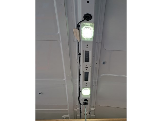 Bedrijfsauto, ford, transit 350 2.2 tdci l3h2 trend, 350 2.2 tdci l3h2 trend, 2015 - afbeelding 38 van  53