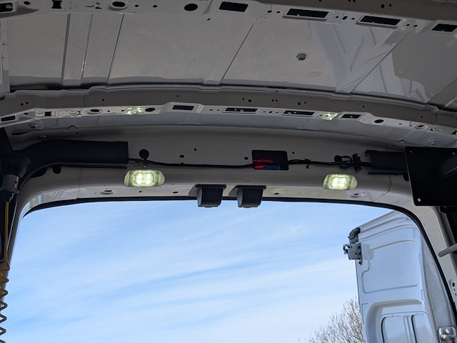 Bedrijfsauto, ford, transit 350 2.2 tdci l3h2 trend, 350 2.2 tdci l3h2 trend, 2015 - afbeelding 39 van  53