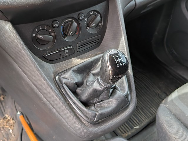 Bedrijfsauto, ford, transit connect 1.5 tdci l2 trend, 2017 - afbeelding 18 van  38