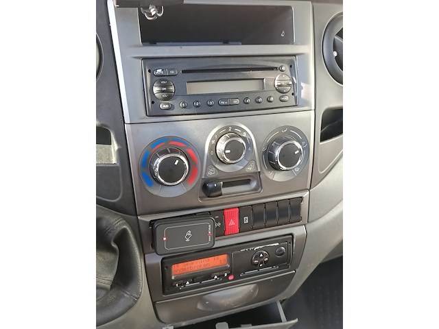 Bedrijfsauto, iveco, 40c11 kipper 3-zijdig, 2012 - afbeelding 10 van  39