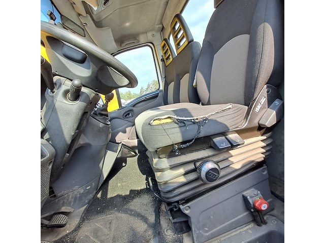 Bedrijfsauto, iveco, daily, 2014 - afbeelding 3 van  11