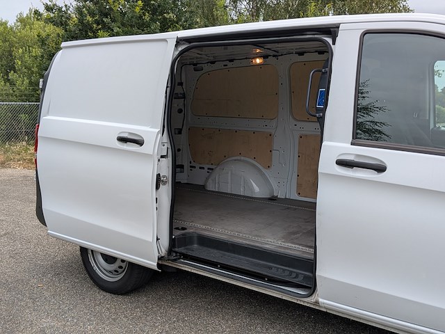 Bedrijfsauto, mercedes-benz, vito 116 cdi lang, 2021 - afbeelding 27 van  36