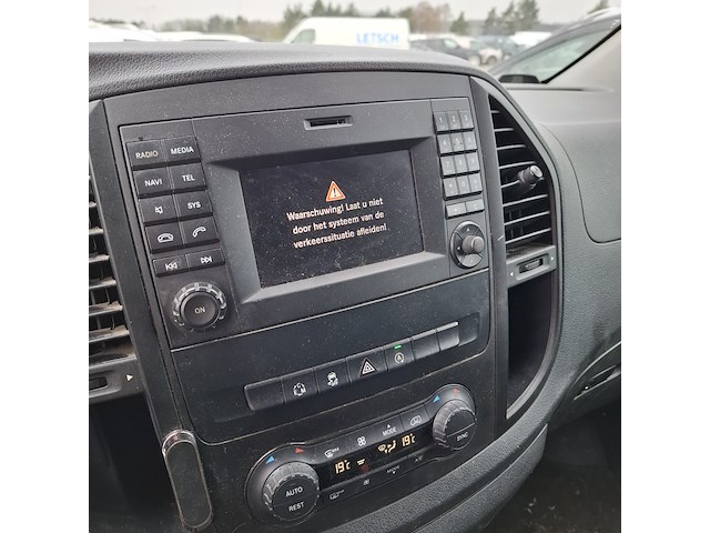 Bedrijfsauto, mercedes-benz, vito, 2015 - afbeelding 2 van  13