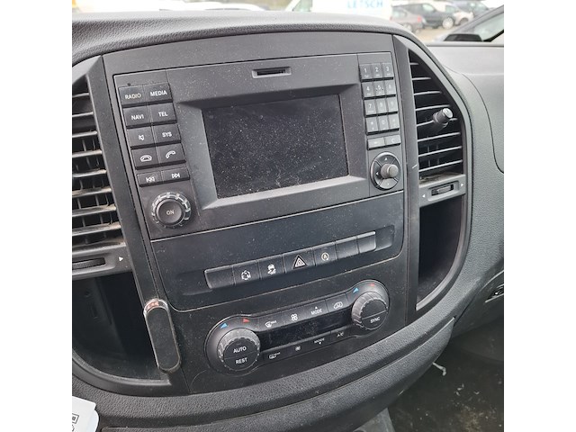 Bedrijfsauto, mercedes-benz, vito, 2015 - afbeelding 11 van  13