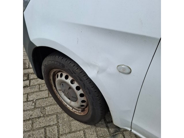 Bedrijfsauto, mercedes-benz, vito, 2015 - afbeelding 31 van  39